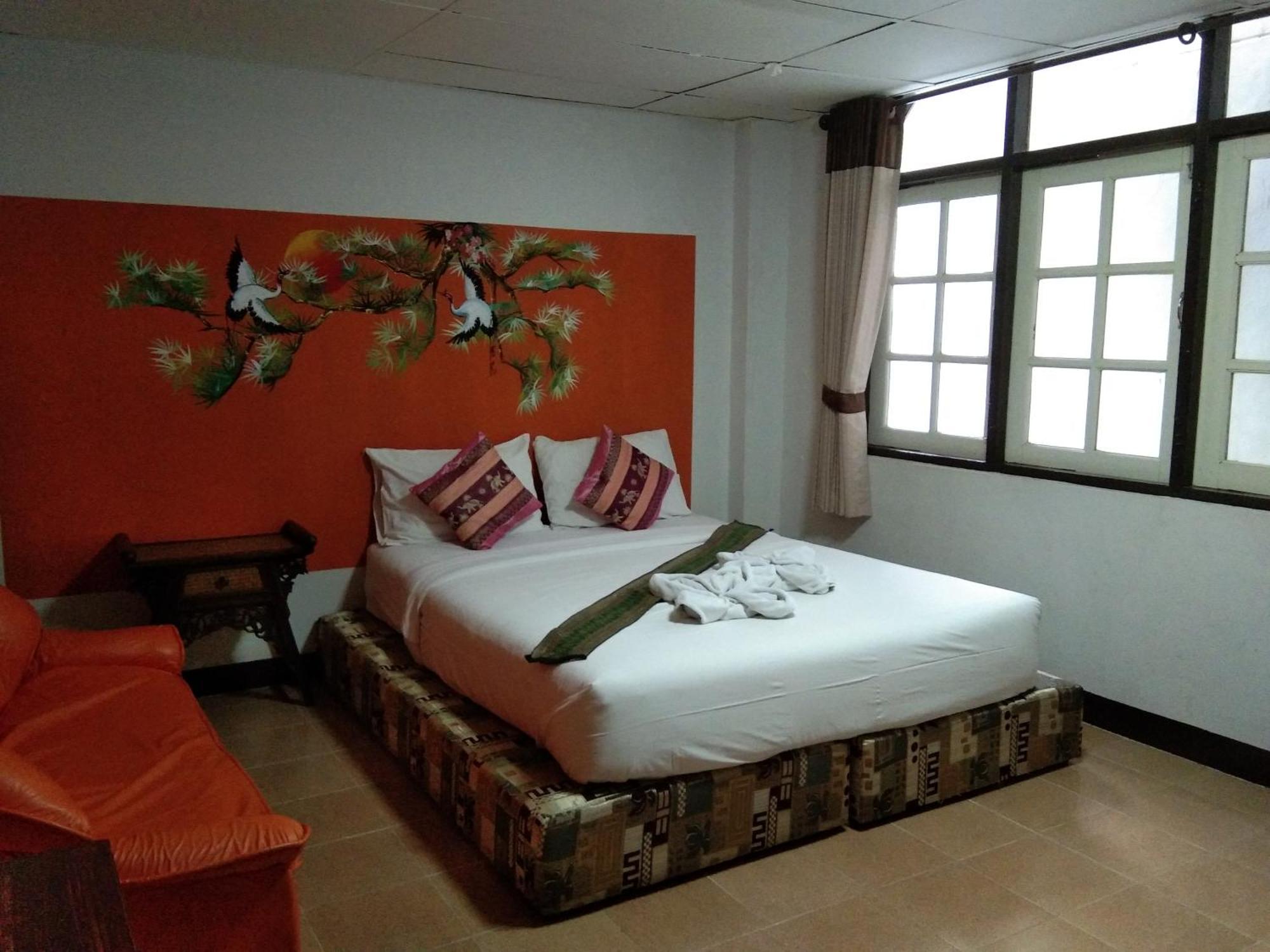 Born Guest House Chiang Mai Exterior foto